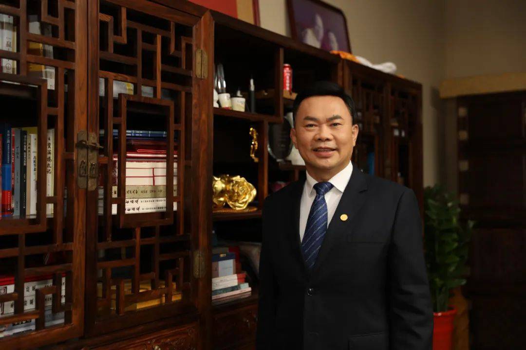 南方+專(zhuān)訪｜中裝建設(shè)董事長(zhǎng)莊重：建“中國(guó)地標(biāo)”助城市崛起 