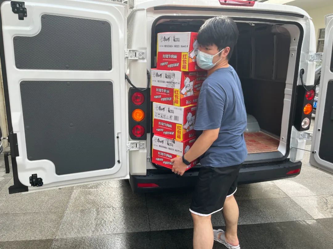 全力以赴，防洪防汛丨中裝建設(shè)積極支援防洪防汛一線